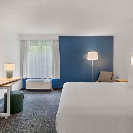 Spark By Hilton Newcomerstown Extérieur photo