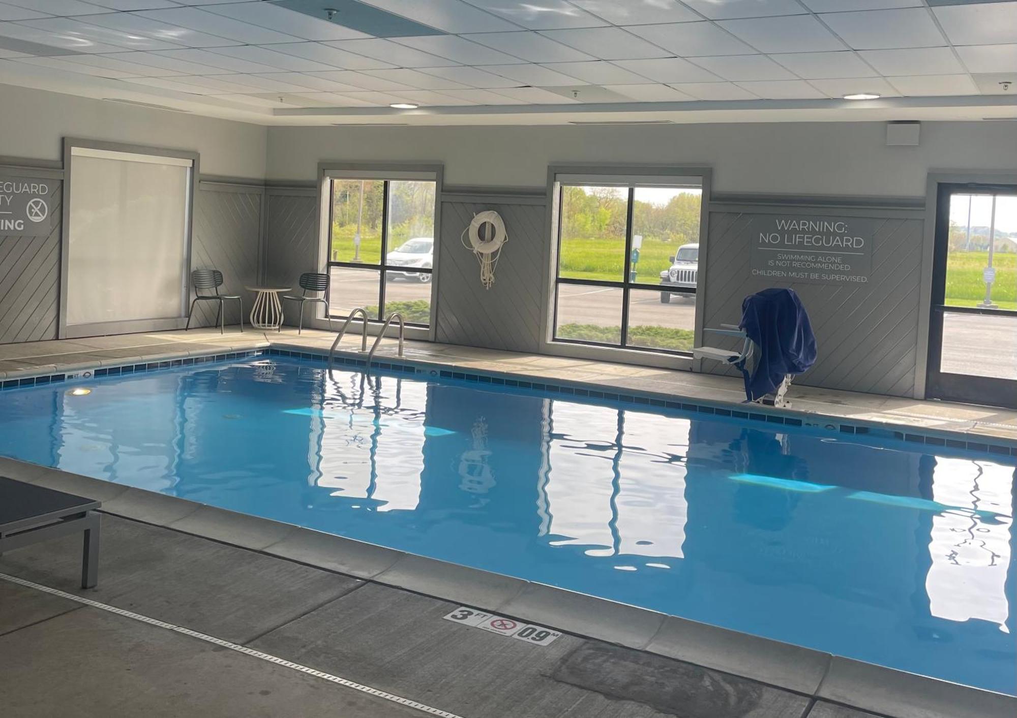 Spark By Hilton Newcomerstown Extérieur photo
