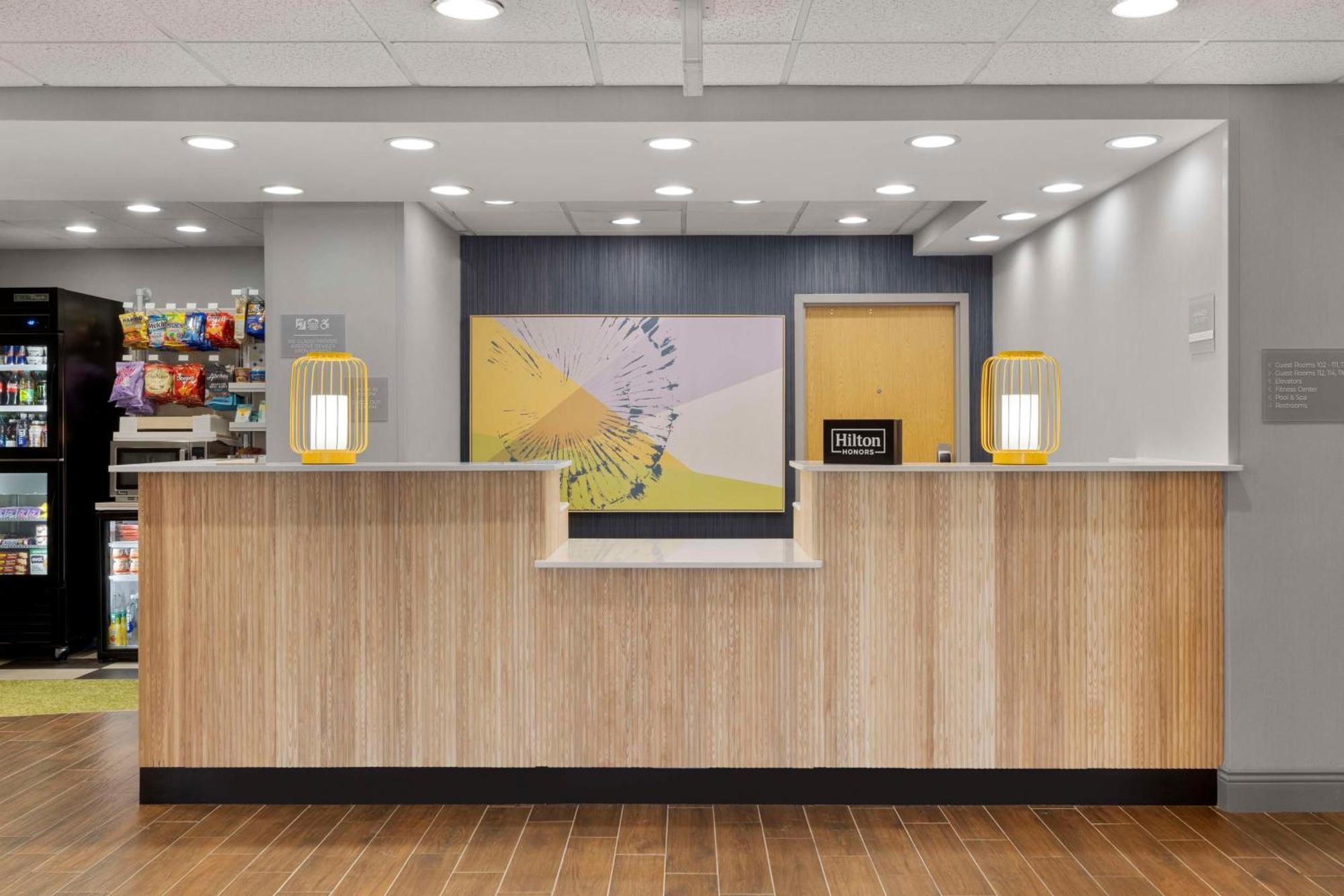 Spark By Hilton Newcomerstown Extérieur photo