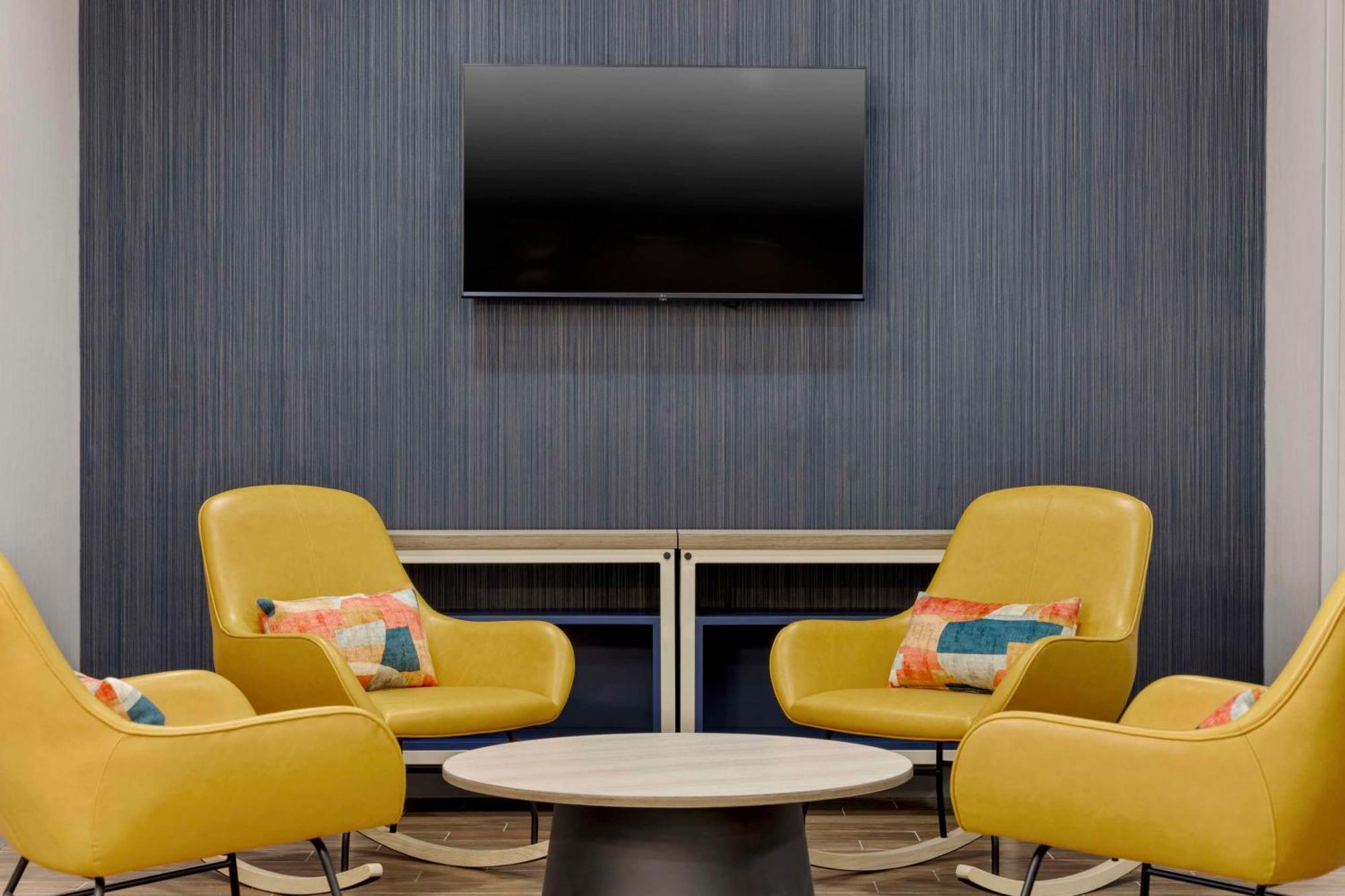 Spark By Hilton Newcomerstown Extérieur photo